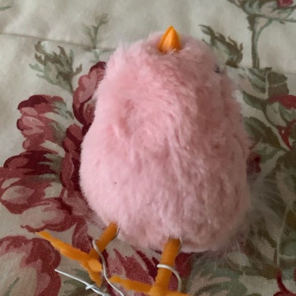 Set of Three Plush Chicks - Blue, Yellow, Pink With A decorative Chic Board - Picture 6 of 7